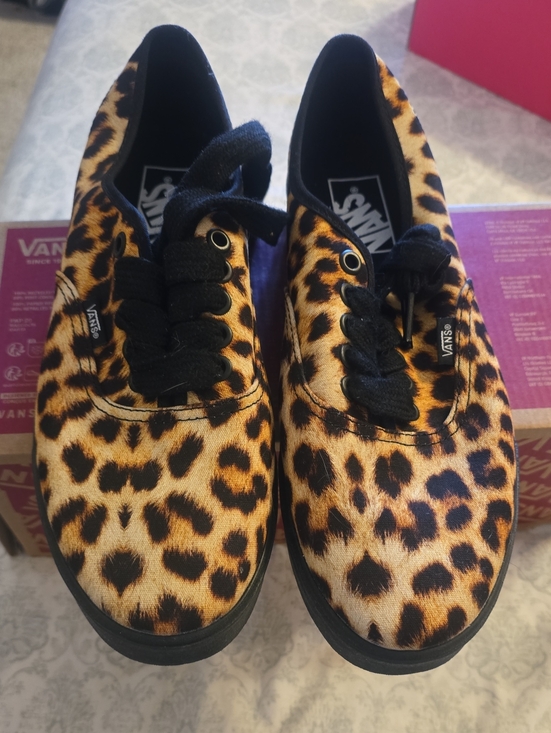 Vans Shoes - Vans Womens Leopard Print Lace-Up Sneakers - Black & Tan